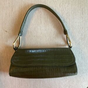 Vintage Bueno faux alligator purse